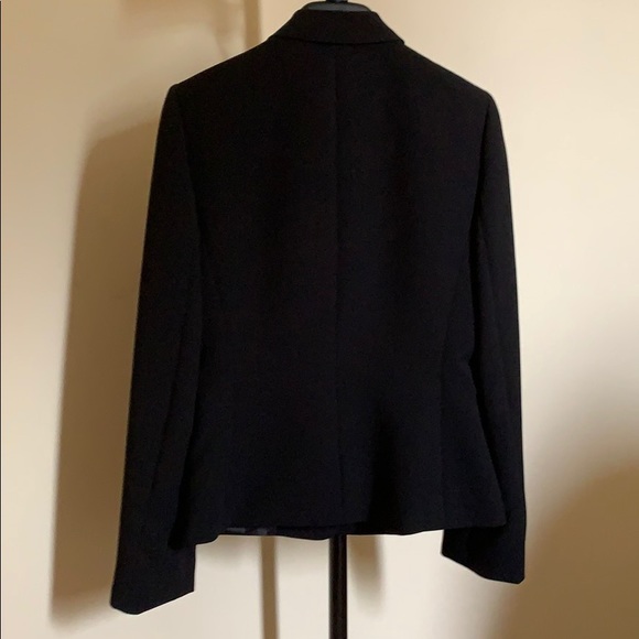 Tahari Arthur S Levine suits - Picture 2 of 8